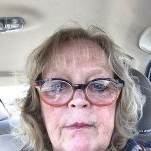 Meet your Posher, Pam